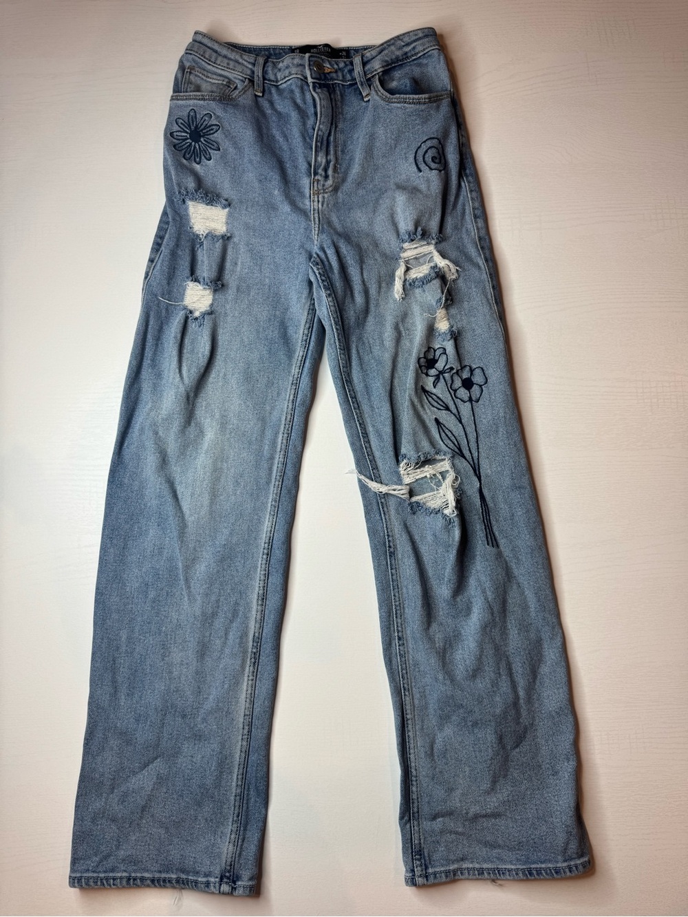 Hollister Floral Embroidered Distressed Jeans Sz 3
